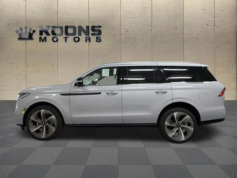 New 2026 Lincoln Navigator Black Label AWD/4WD image 4