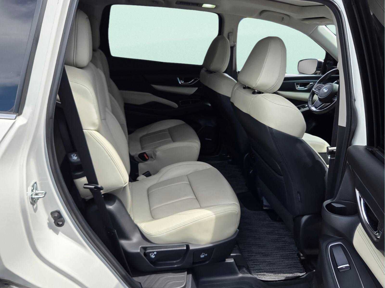 Used 2022 Subaru Ascent Limited w/ Technology Package AWD/4WD image 18