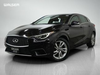 Used 2017 INFINITI QX30 video 1