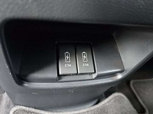 Used 2019 Honda CR-V Touring image 11