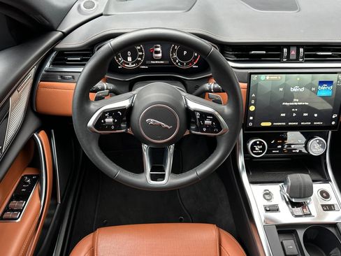 Used 2024 Jaguar XF R-Dynamic SE image 26