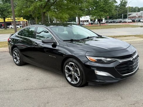 Used 2019 Chevrolet Malibu RS w/ LPO, Convenience Package 1 FWD image 3