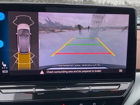 Used 2022 Volkswagen ID.4 Pro S image 16