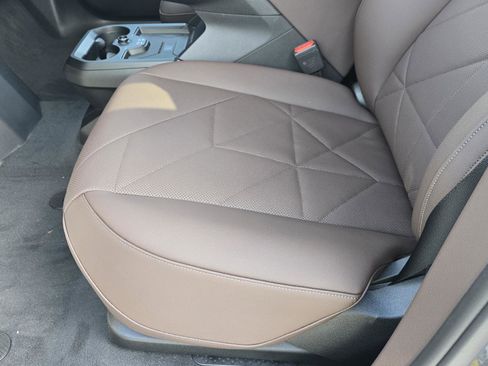 New 2026 BMW iX xDrive60 image 18