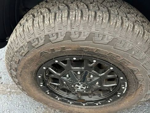 Used 2011 Toyota Tacoma 4x4 Double Cab image 13