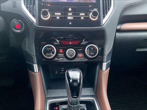 Used 2022 Subaru Forester Touring image 32