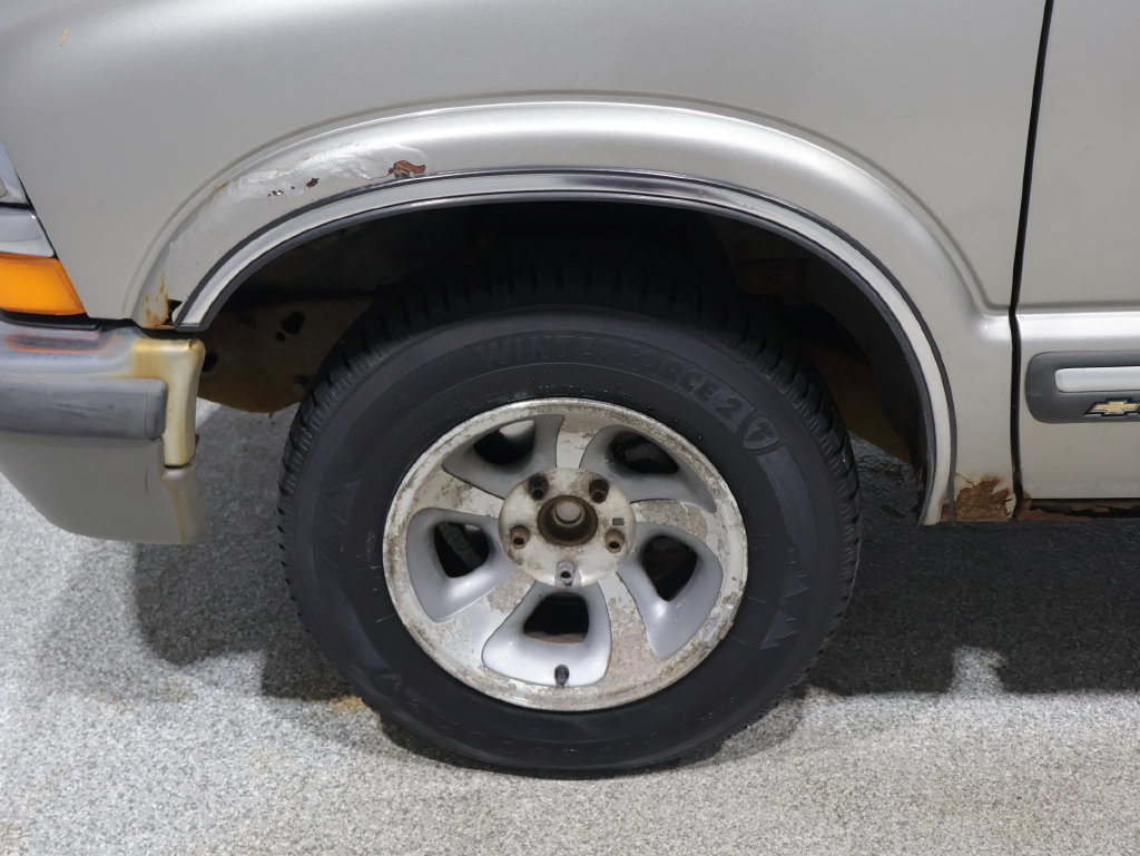 Used 1998 Chevrolet Blazer LS w/ Preferred Equipment Group RWD image 14