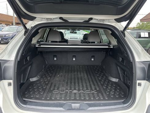 Used 2023 Subaru Outback Premium AWD/4WD image 2