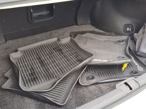 Used 2021 Lexus ES 350 w/ Premium Package image 8