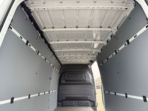New 2026 Mercedes-Benz Sprinter 2500 image 16