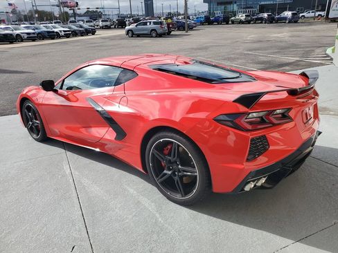 Used 2022 Chevrolet Corvette Stingray Preferred Cpe w/ Z51 Performance Package image 3