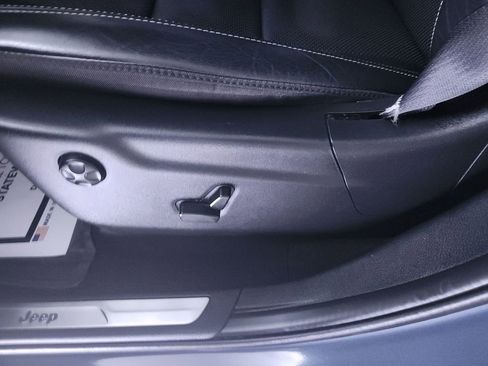 Used 2021 Jeep Grand Cherokee Limited w/ Quick Order Package 28K 80th image 12