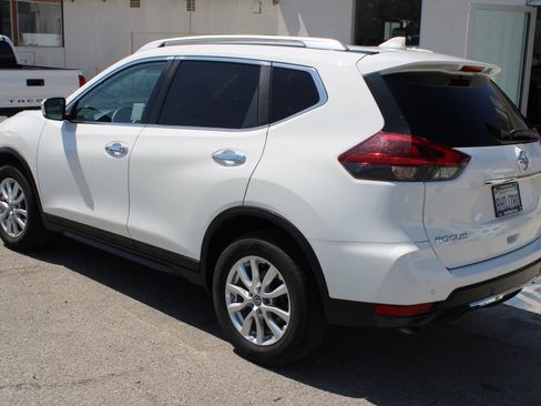 Used 2019 Nissan Rogue SV FWD image 6