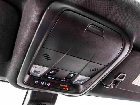 Used 2022 Chevrolet Equinox RS FWD image 43