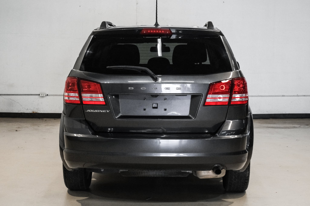 Used 2019 Dodge Journey SE FWD image 11