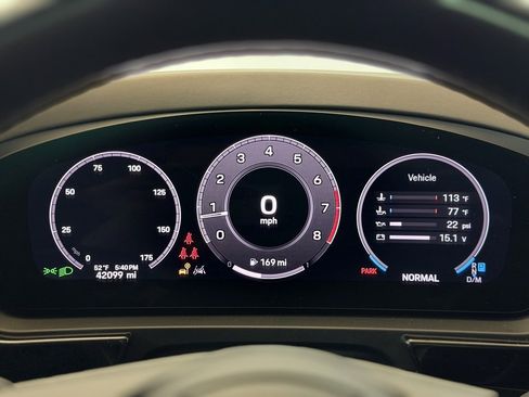 Used 2024 Porsche Cayenne Coupe image 14