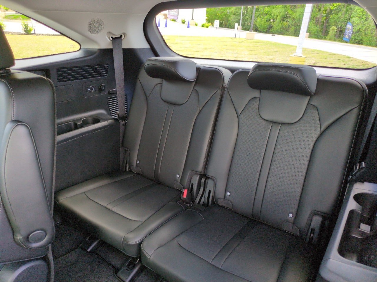 New 2026 Kia Sorento EX w/ EX Premium Package FWD image 34