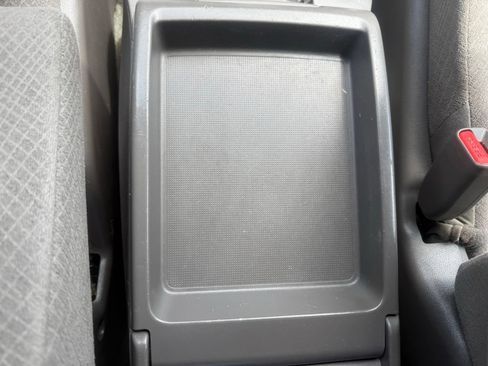 Used 2015 Honda Odyssey EX image 30
