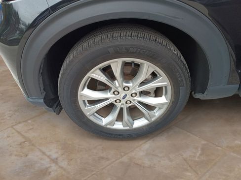 Used 2023 Ford Explorer Limited image 25