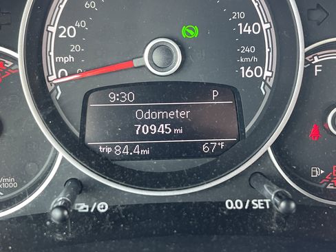 Used 2018 Volkswagen Beetle S image 22