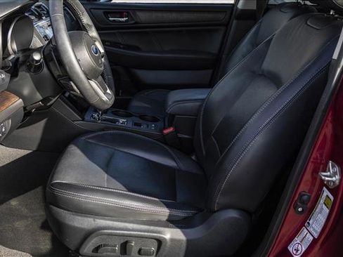 Used 2019 Subaru Outback 2.5i Limited w/ Popular Package #2 image 11