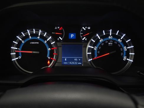 Used 2017 Toyota 4Runner SR5 Premium image 23