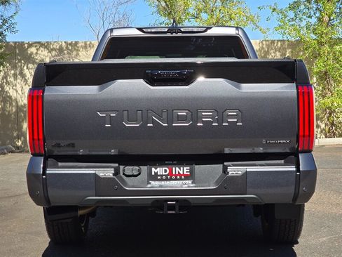 Used 2025 Toyota Tundra Platinum w/ TRD Off-Road Package AWD/4WD image 9