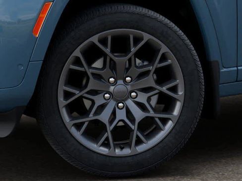 New 2026 Jeep Grand Cherokee Summit w/ Obsidian Package image 89