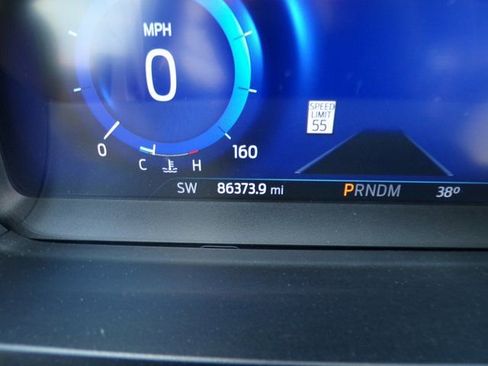 Used 2020 Ford Explorer Platinum w/ Premium Technology Package image 21