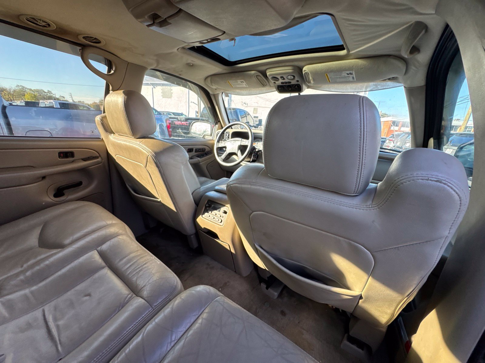 Used 2004 Chevrolet Suburban LT w/ Preferred Equipment Group AWD/4WD image 33