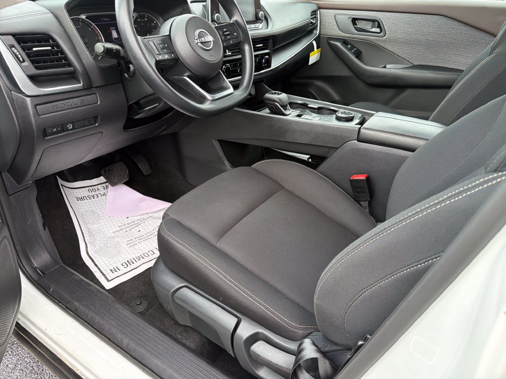 Used 2023 Nissan Rogue S AWD/4WD image 22