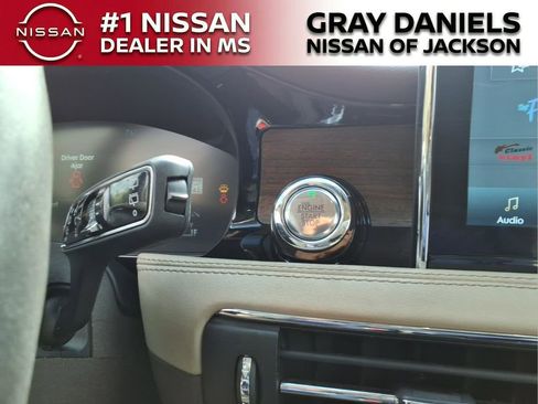 Used 2020 Lincoln Corsair Reserve w/ Equipment Group 201A image 16