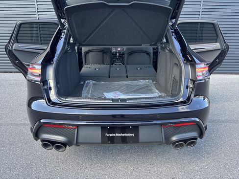 New 2026 Porsche Macan AWD/4WD image 26