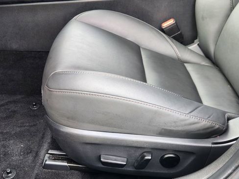 Used 2025 MAZDA MAZDA3 s image 23