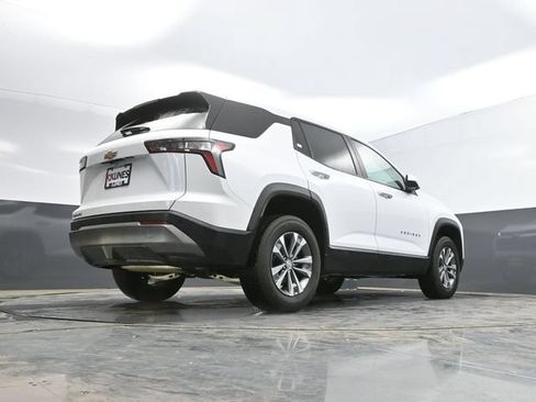 Used 2025 Chevrolet Equinox LT FWD image 43