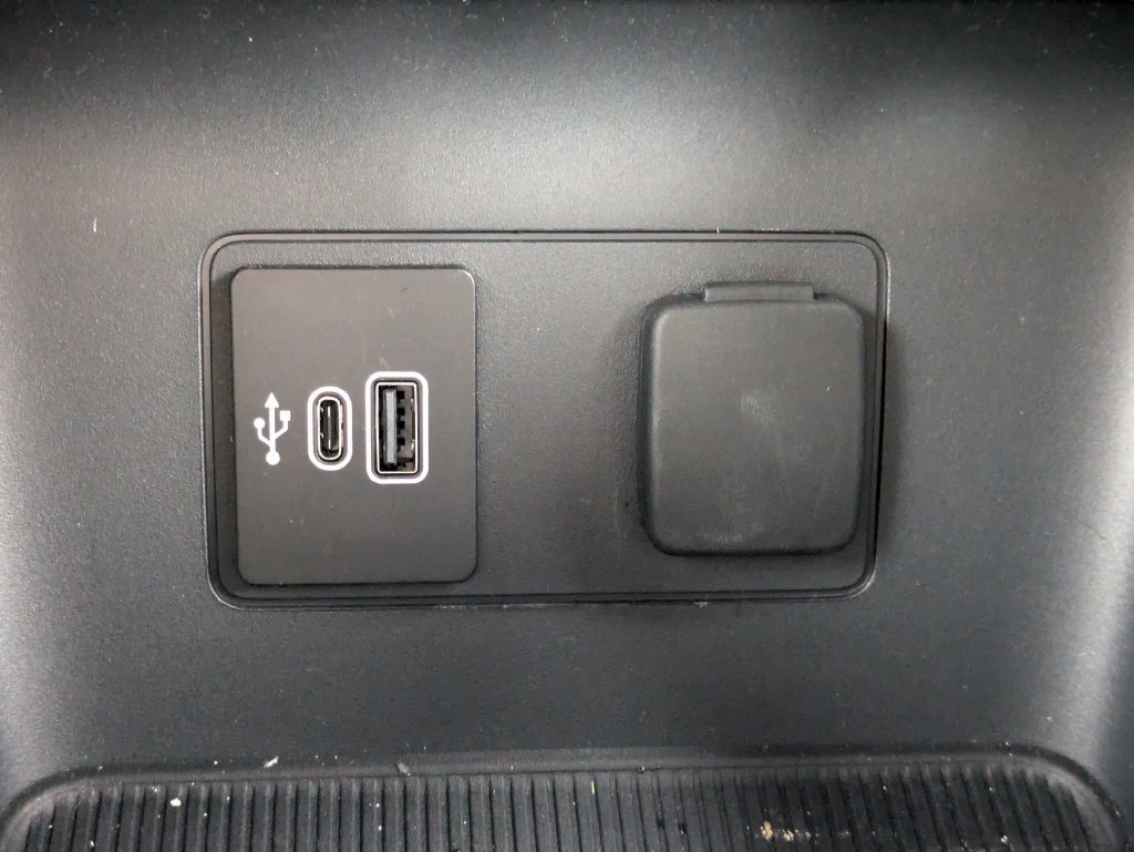 Used 2026 Ford Explorer Tremor AWD/4WD image 25
