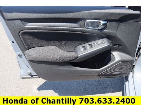 Certified 2025 Honda Civic Sport image 21