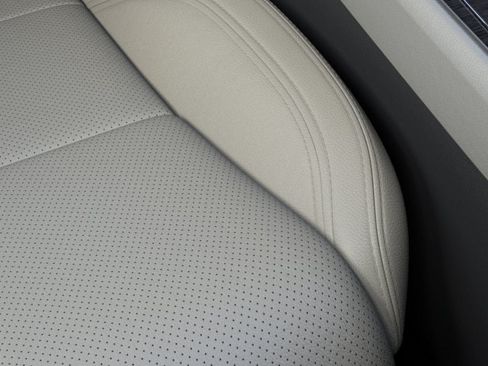 New 2026 Lincoln Aviator Reserve w/ Luxury Package RWD image 40