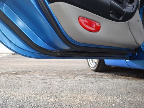 Used 2000 Chevrolet Corvette Convertible w/ Memory Pkg image 28