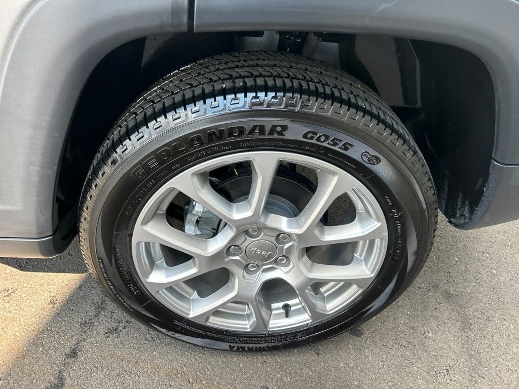 Used 2022 Jeep Compass Latitude AWD/4WD image 34
