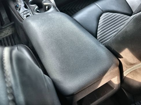 Used 2022 Toyota Camry SE w/ Audio Upgrade Package image 22