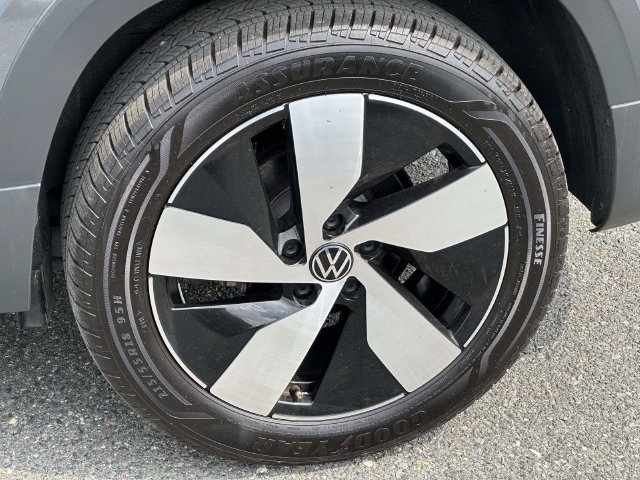 Used 2025 Volkswagen Taos S AWD/4WD image 10