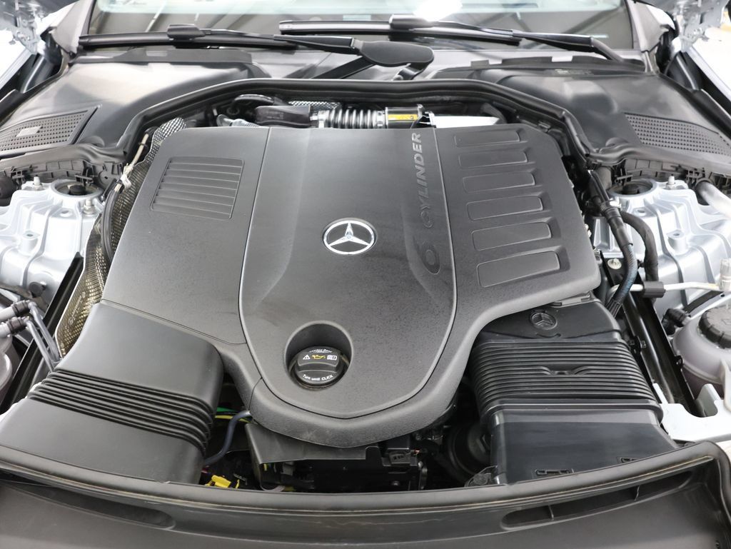 Certified 2024 Mercedes-Benz CLE 450 4MATIC Cabriolet image 27