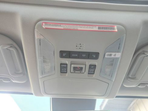 Used 2022 Toyota RAV4 XLE image 5