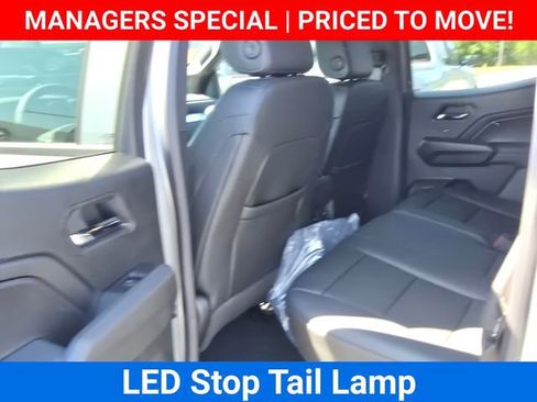 New 2025 Chevrolet Colorado LT w/ LT Convenience Package RWD image 17