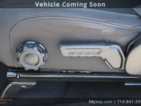 Used 2023 Jeep Wrangler Sport image 29