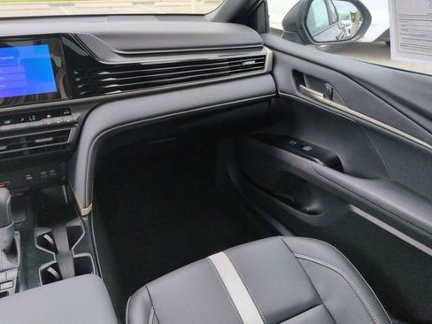Certified 2025 Toyota Camry SE FWD image 16