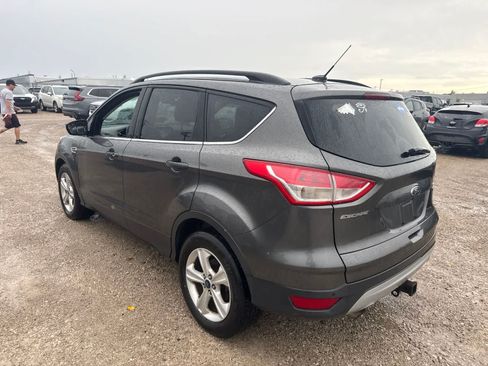 Used 2016 Ford Escape SE w/ Equipment Group 201A FWD image 2