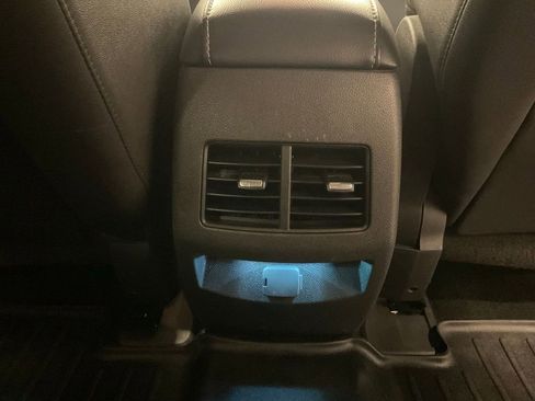 Used 2013 Ford Edge Sport w/ Driver Entry Pkg image 27