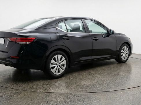 Used 2025 Nissan Sentra S FWD image 9